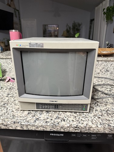 Sony trinitron pvm 1343md - sony, pvm-1343md