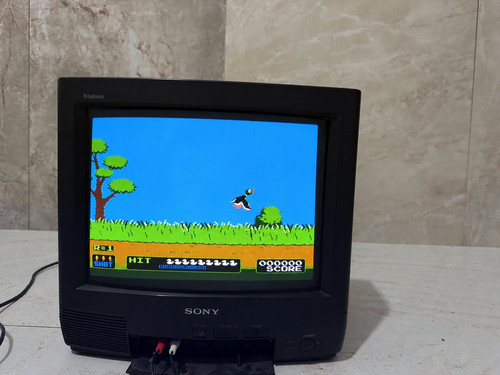 Sony trinitron g14m1 crt - sony,
