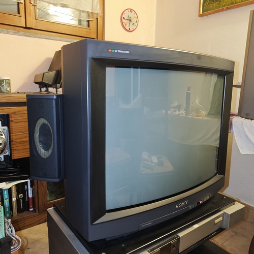Crt pvm trinitron fully - crt,